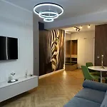 Apartament & Garden Madonna - Petunilor
