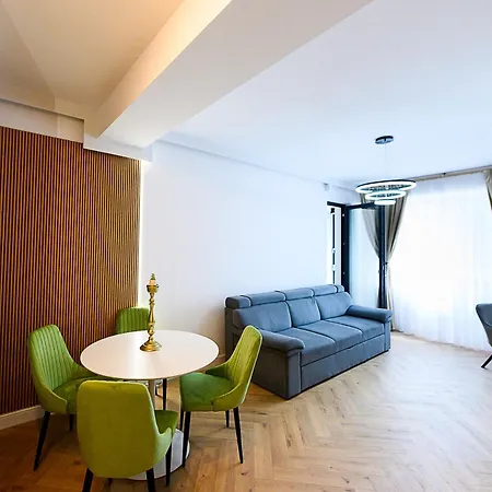 Apartman & Garden Madonna - Petunilor