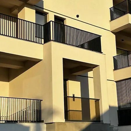 Apartman & Garden Madonna - Petunilor