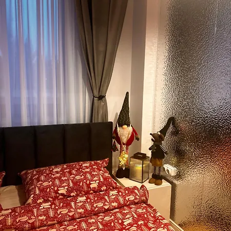& Garden Madonna - Petunilor Appartement *
