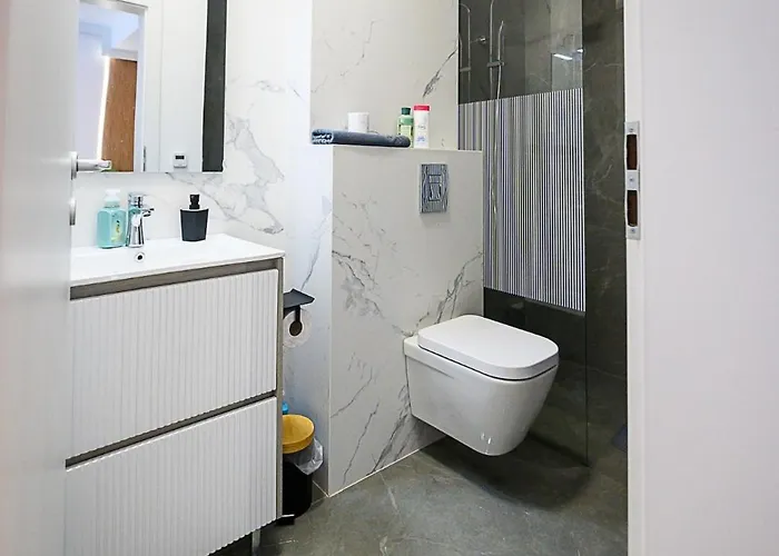 & Garden Madonna - Petunilor * Craiova