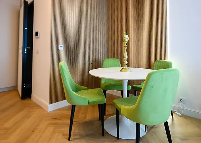 Apartament & Garden Madonna - Petunilor