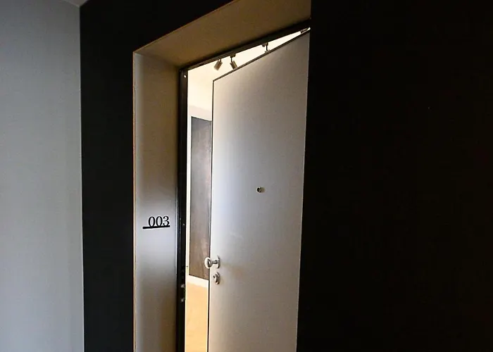 & Garden Madonna - Petunilor Apartament