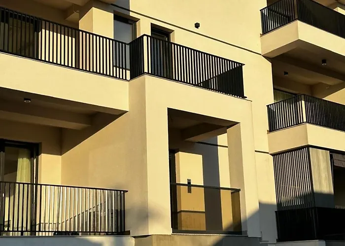 Apartament & Garden Madonna - Petunilor