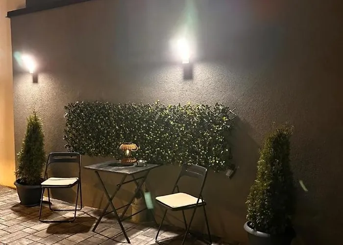 Apartament & Garden Madonna - Petunilor *