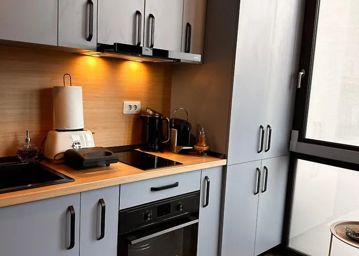 & Garden Madonna - Petunilor Apartament