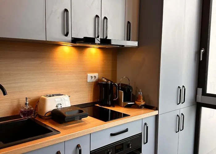 Apartman & Garden Madonna - Petunilor Craiova